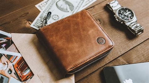 gucci vs burberry wallet|14 Best wallets for men 2024: Gucci to The North Face .